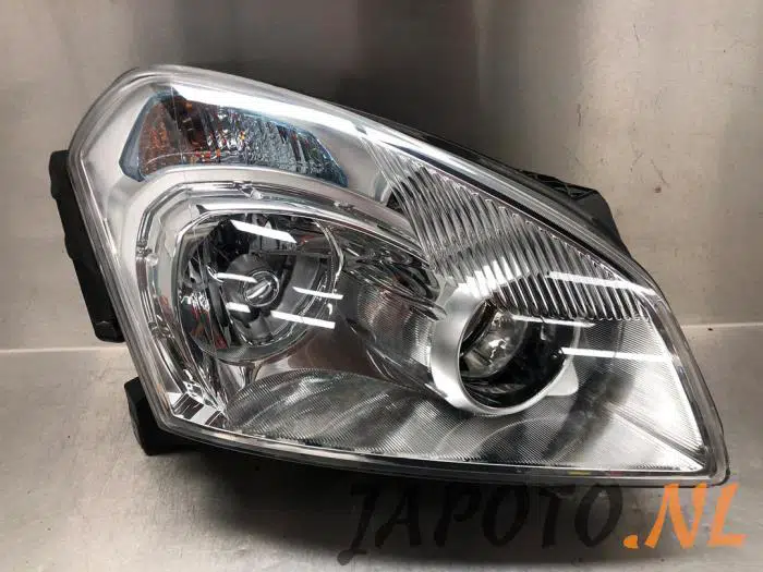 Đèn Pha Phải - Có Xenon Nissan Qashqai Mã phụ tùng 26010br00a