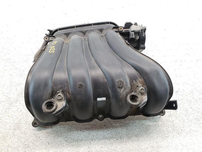 Cổ Hút Gió Vào Động Cơ Nissan Livina Mã phụ tùng 14001ED80A