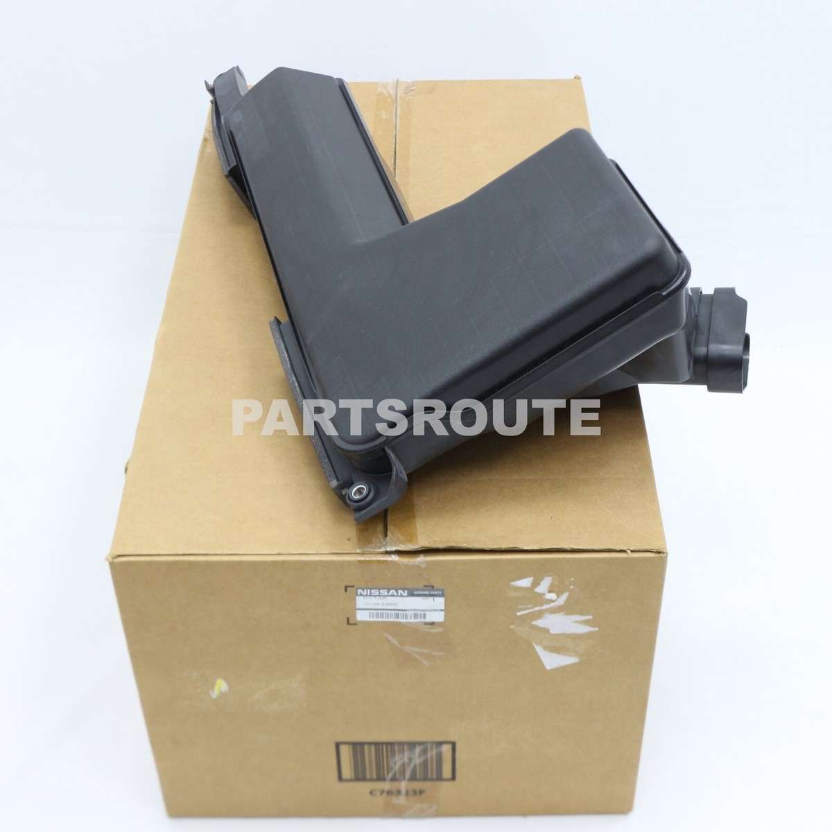 Ống Nối Hộp Lọc Gió Trên Và Dưới Nissan Sunny Mã phụ tùng 165543aw0a