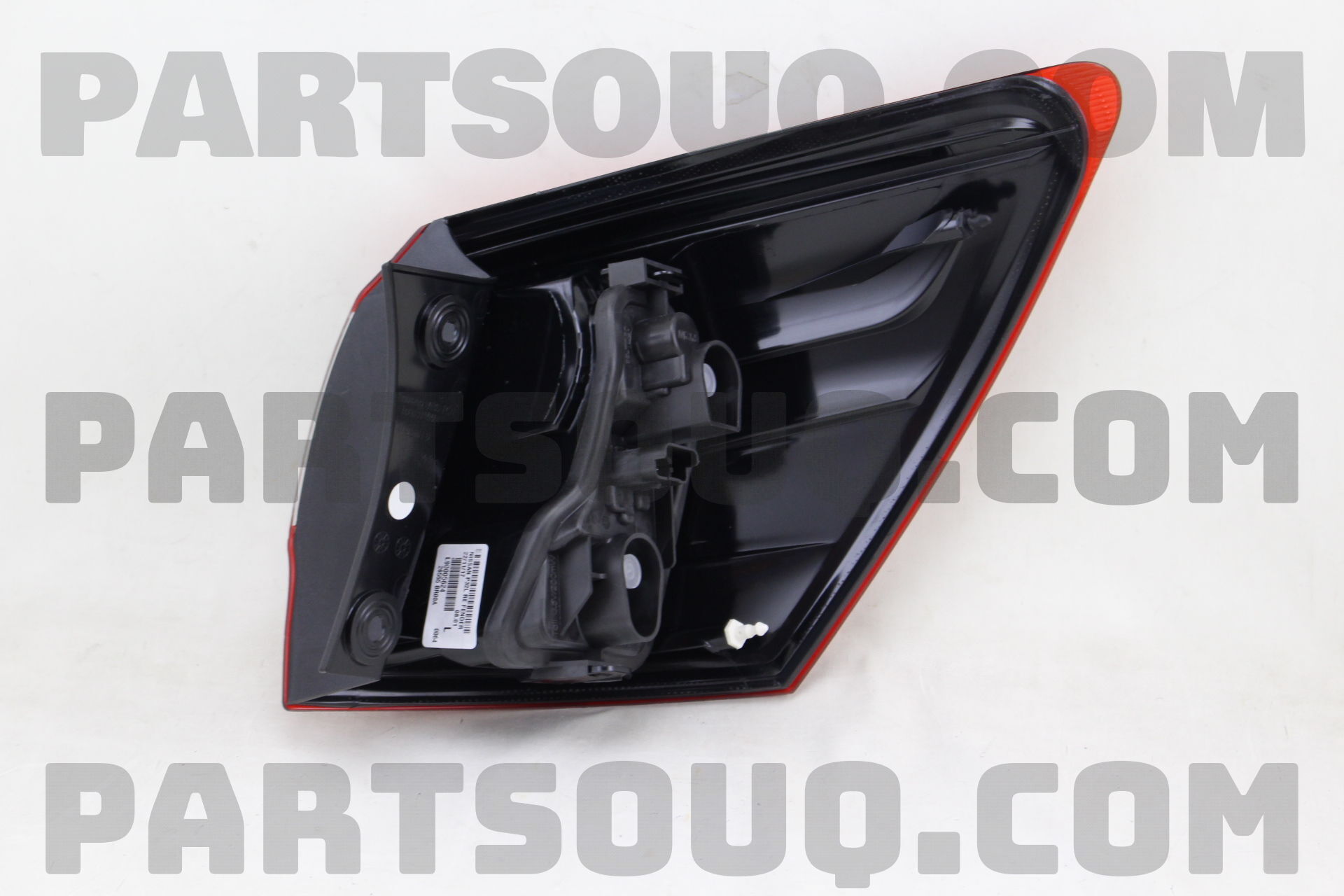 Đèn Hậu Miếng Ngoài Trái Có Led Nissan Qashqai Mã phụ tùng 26555BR00A