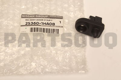 Công Tắc Đóng Mở Cửa Nissan Navara Mã phụ tùng 253601HA0B