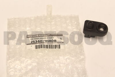 Công Tắc Đóng Mở Cửa Nissan Navara Mã phụ tùng 253601HA0B