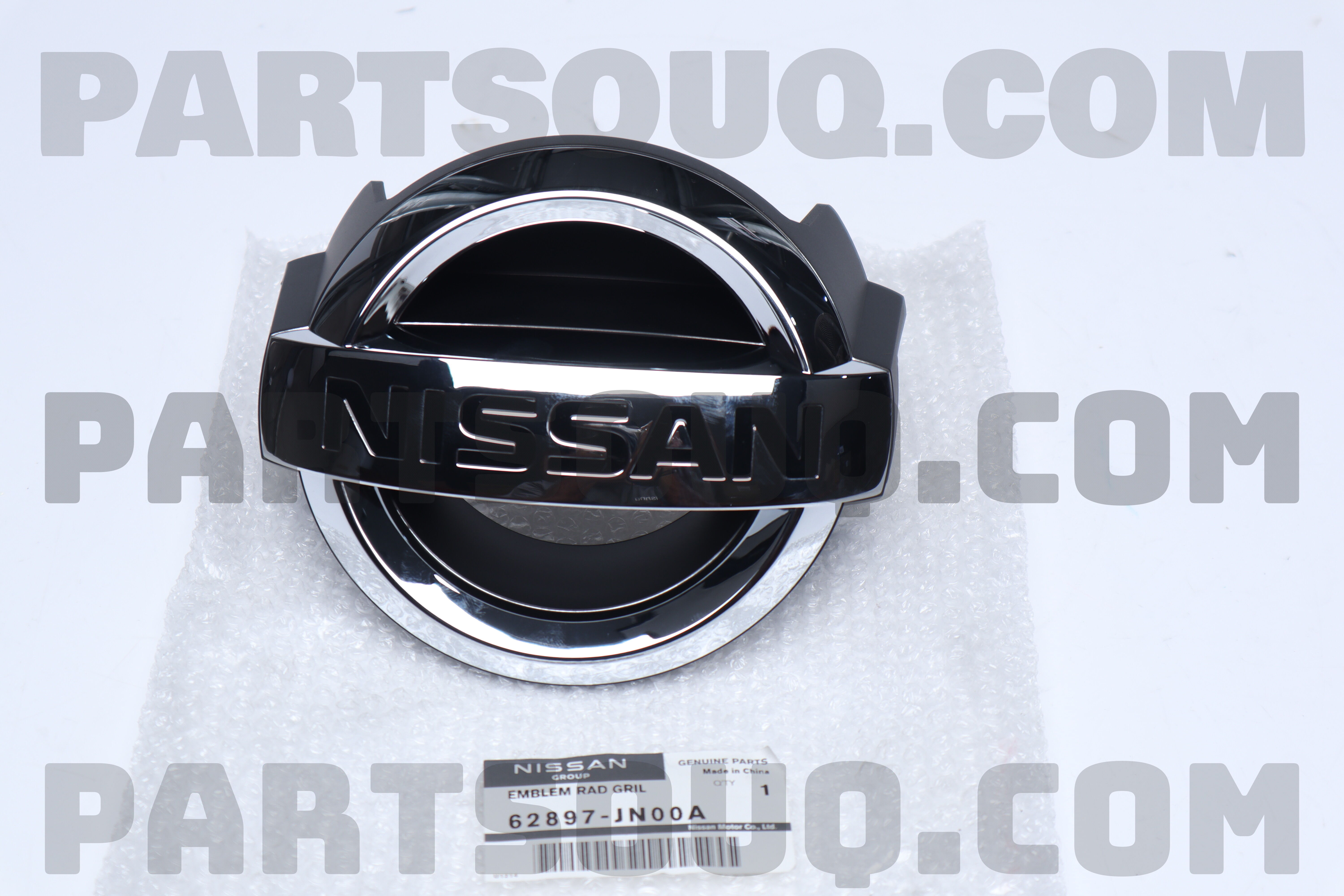 Lô Gô Ca Lăng Nissan Teana OEM 62897JN00A-oe