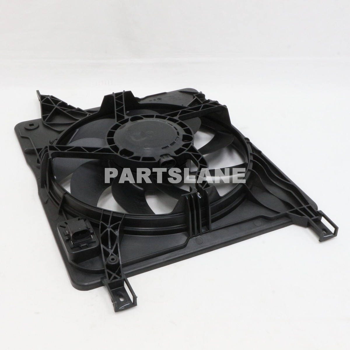 Quạt Gió Động Cơ Nissan Qashqai Mã phụ tùng 21481jd21b