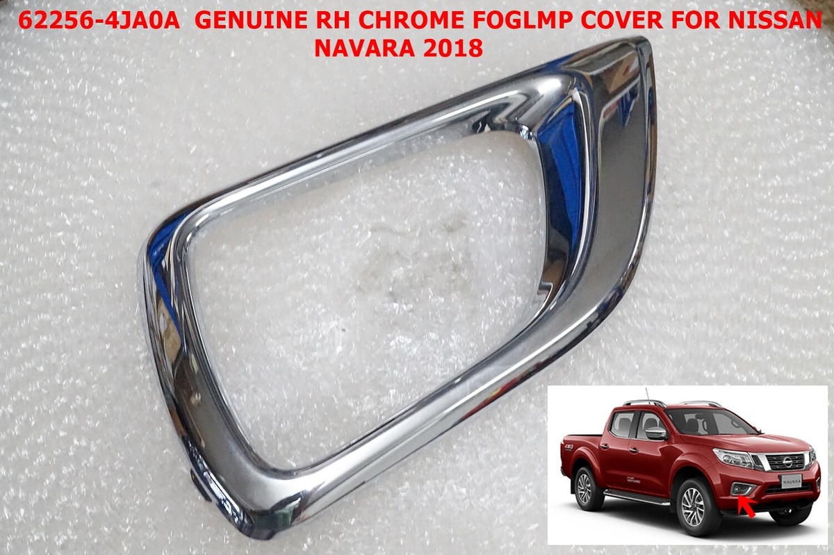 Ốp Đèn Gầm Phải Có Mạ Nissan Navara OEM 622564JA0A-TL