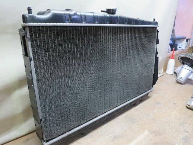 Két Nước Số Tự Động Nissan Bluebird Mã phụ tùng 214600E600