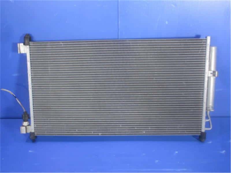 Giàn Nóng Nissan Bluebird Mã phụ tùng 92100ew80a