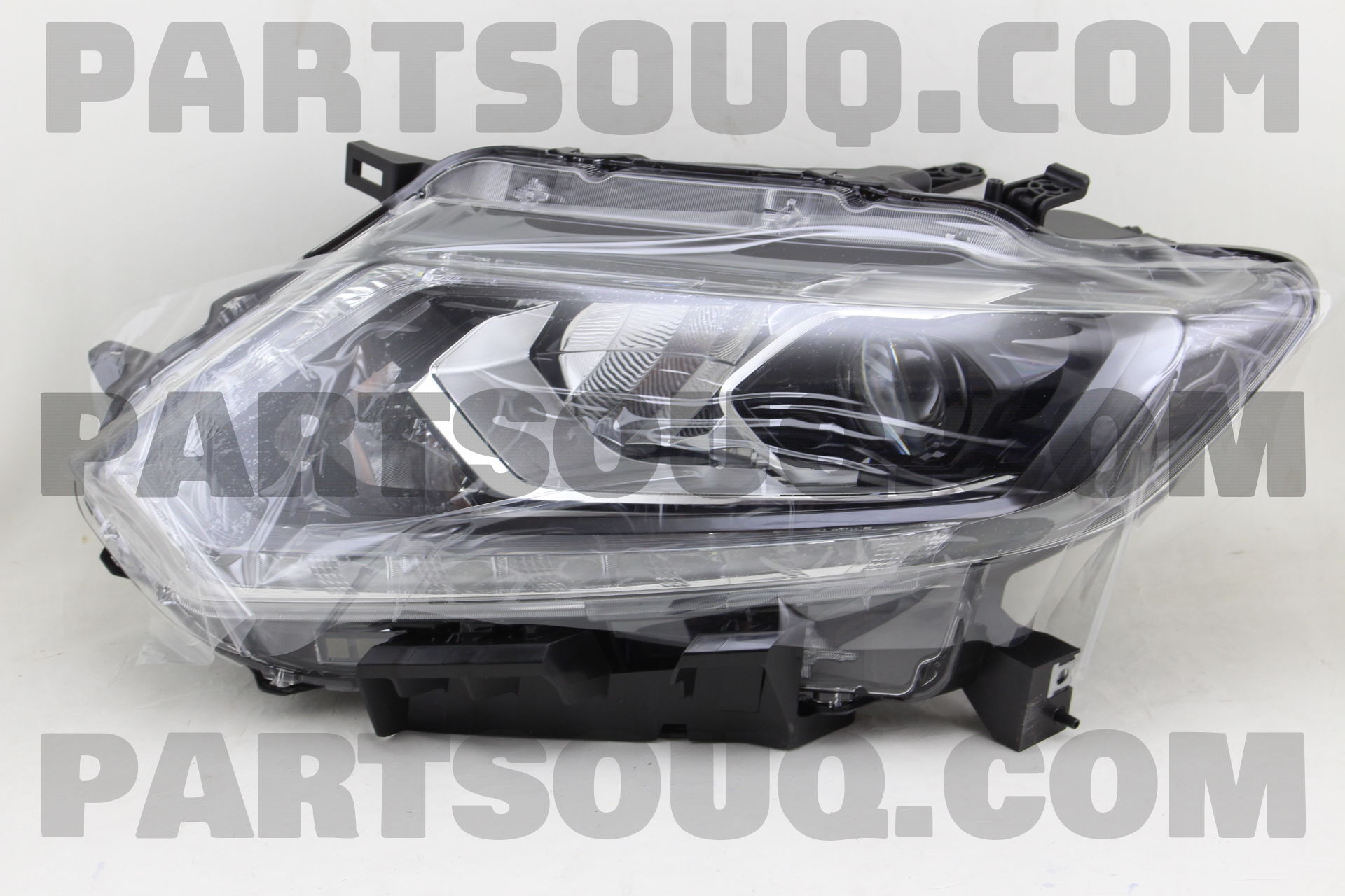 Đèn Pha Trái Có Led Nissan X - trail Mã phụ tùng 260604CC5A