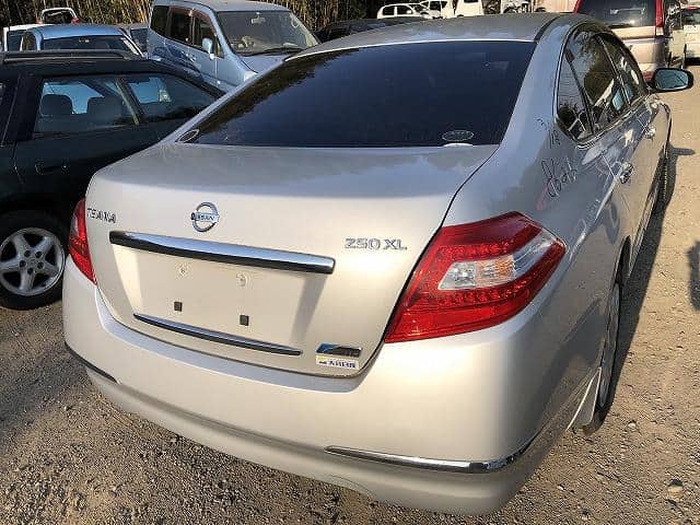 Đèn Hậu Phải Nissan Teana Mã phụ tùng 26550JN00A