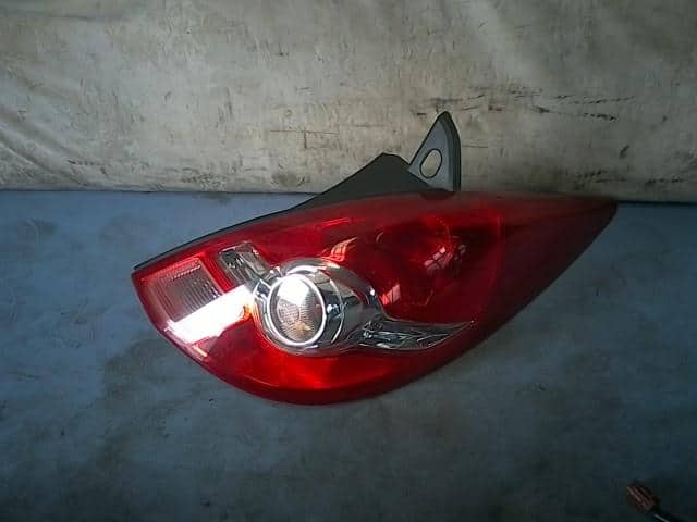 Đèn Hậu Phải Nissan Tida Mã phụ tùng 265501JY0A