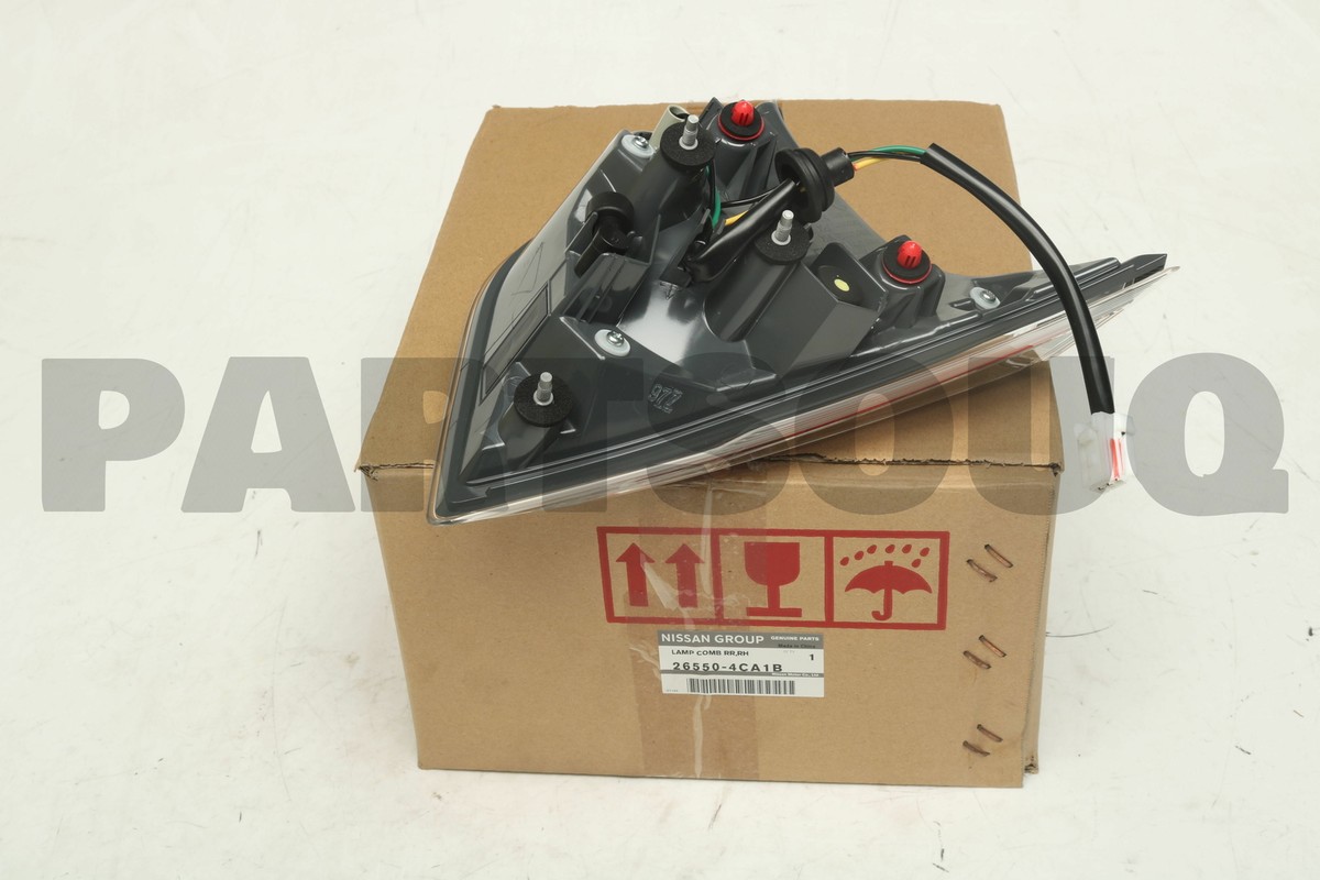 Đèn Hậu Miếng Trong Phải Nissan X - trail Mã phụ tùng 265504CA1B
