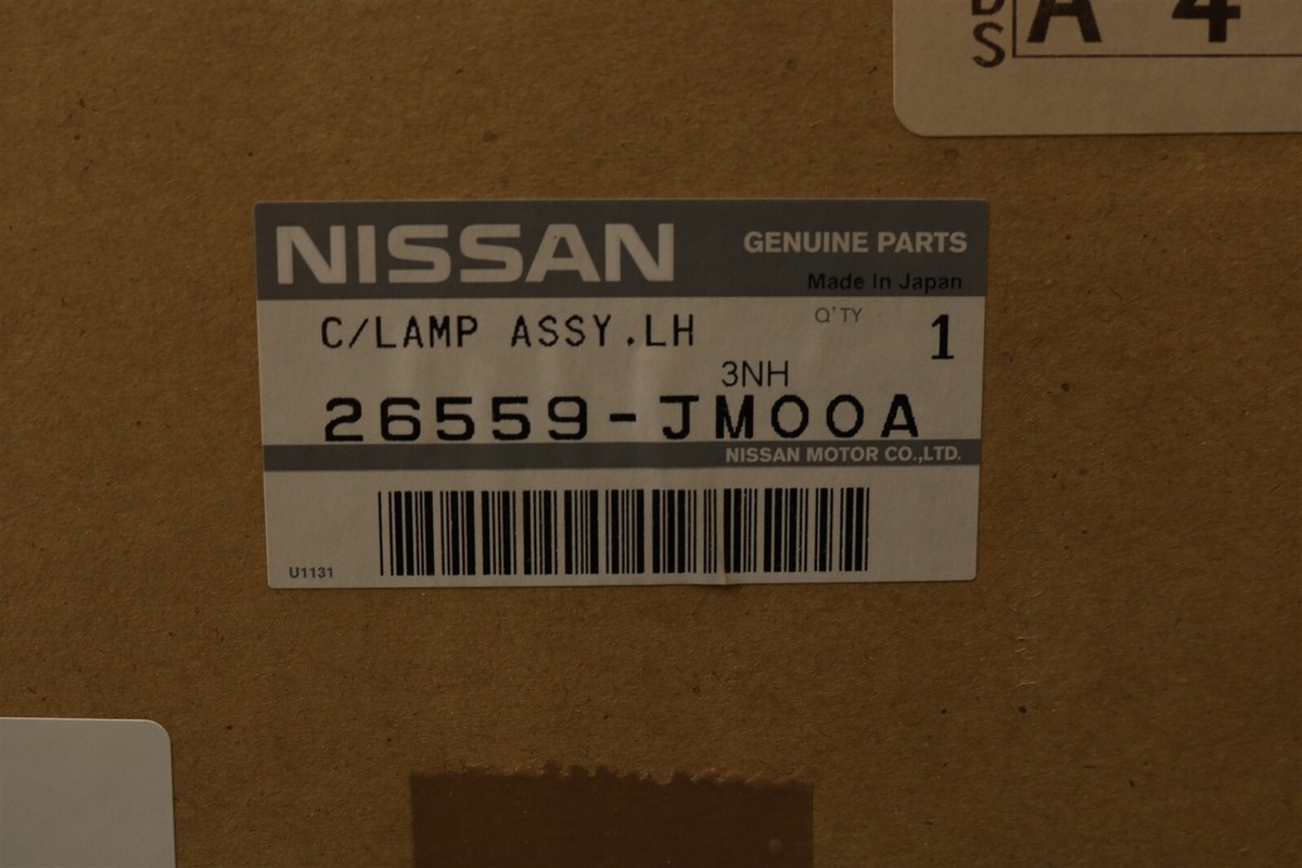 Đèn Hậu Trái Nissan Livina OEM 26559CJ00A-OE