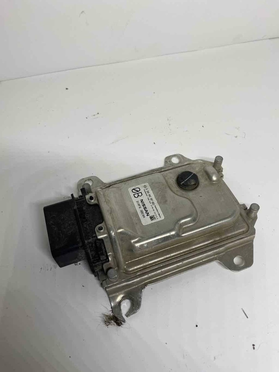 Két Nước Số Sàn Nissan Juke OEM 73194