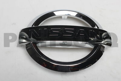 Logo Nissan Nissan Navara Mã phụ tùng 628904JA0A