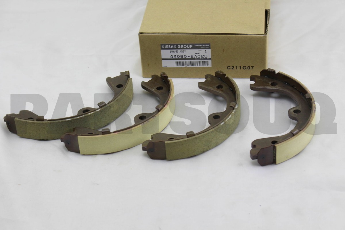 Má Phanh Sau / Guốc Phanh Sau Bản 20Cm Nissan Livina Mã phụ tùng 44060EB70A