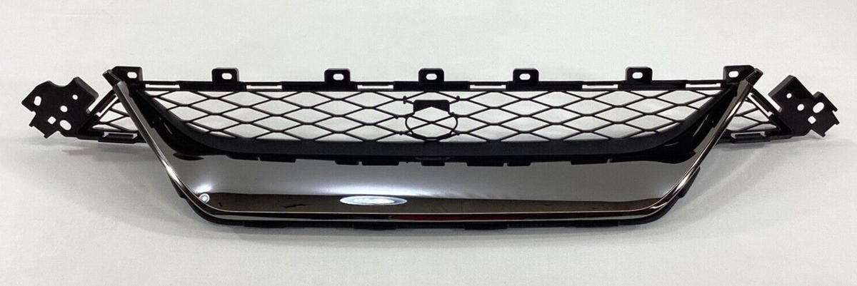 Ốp Đèn Gầm Phải Nissan Sunny OEM 622563AW0A