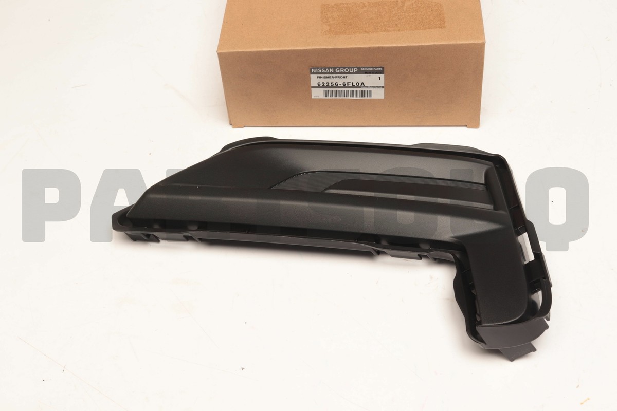Ốp Đèn Gầm Phải Nissan Sunny OEM 622563AW0A