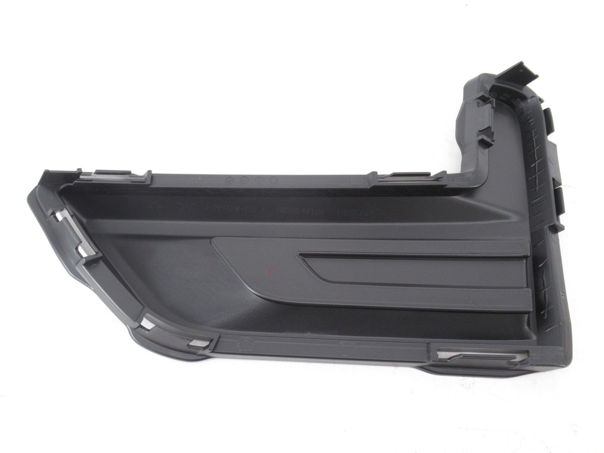 Ốp Đèn Gầm Phải Nissan Sunny OEM 622563AW0A