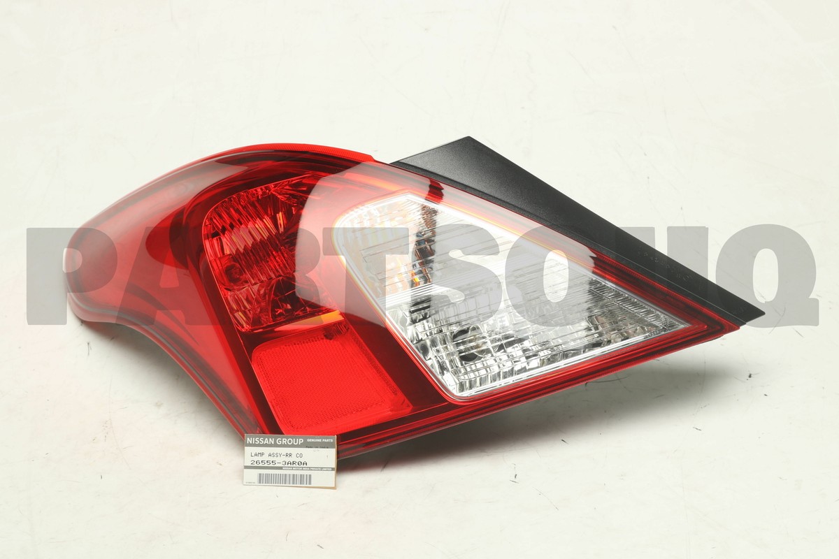 Đèn Hậu Trái Nissan Sunny Mã phụ tùng 265553AW1A