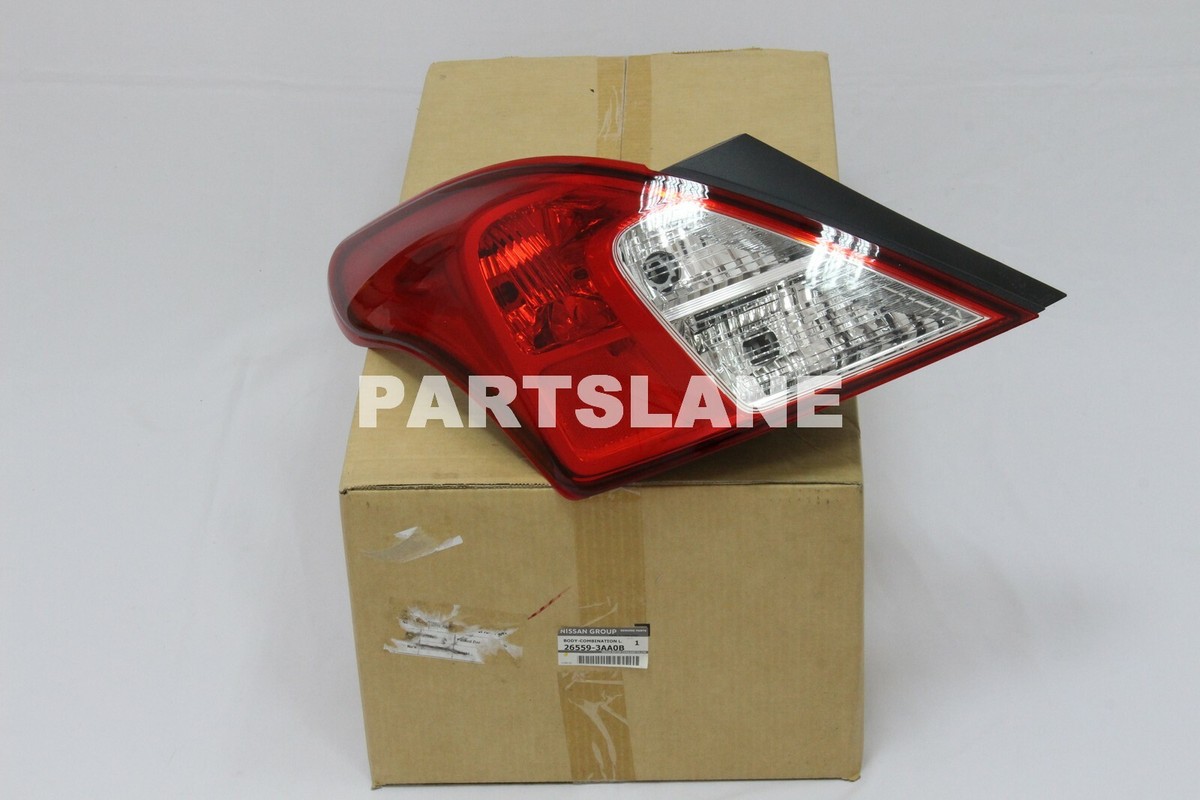 Đèn Hậu Trái Nissan Sunny OEM 265593AA0B