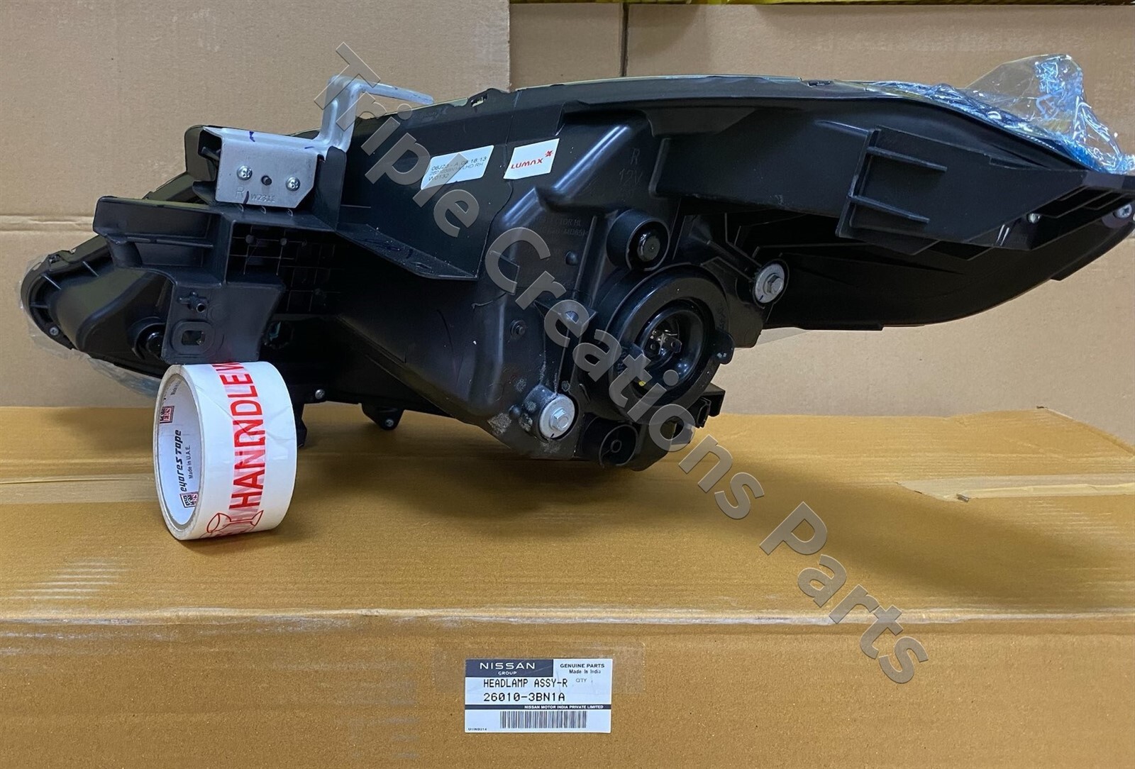 Đèn Pha Phải Nissan Sunny Mã phụ tùng 260103AW0B-B201