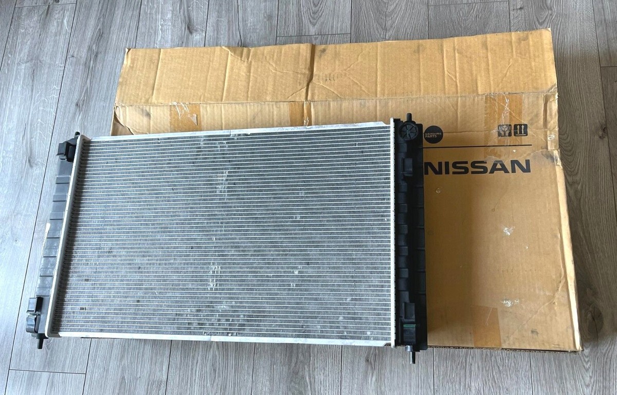 Két Nước Số Tự Động - Ống Đồng Ngoài Nissan Bluebird Mã phụ tùng 21460EE50A