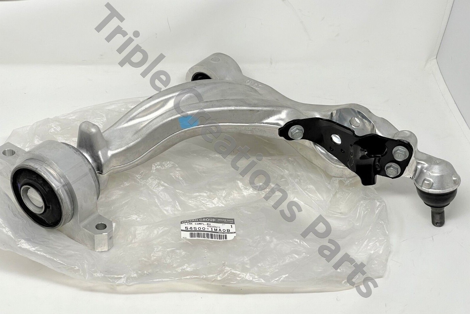 Càng A Phải Nissan Sunny OEM 545001HM0B-OE