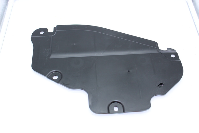 Gioăng Trượt Kính Cửa Sau Trái Mazda Mazda 6 Mã phụ tùng GHK172605G