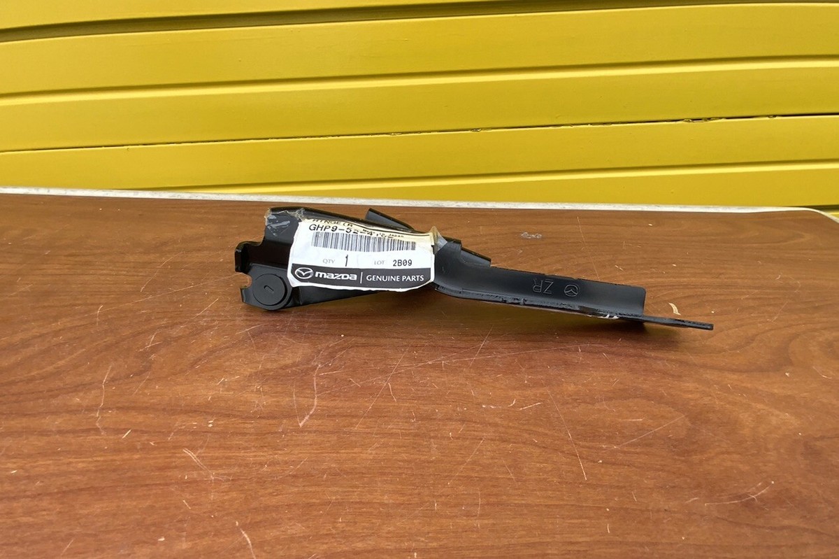 Bản Lề Ca Pô Phải Mazda Mazda 6 Mã phụ tùng GHP952410