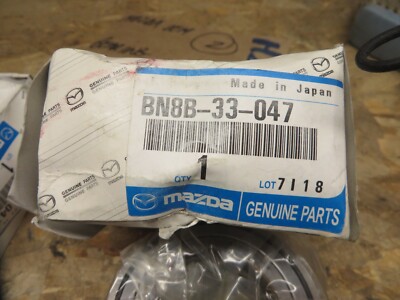 Bi May Ơ Trước Mazda Mazda 3 OEM BN8B33047