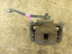 Hộp Lọc Gió Thứ Cấp Đựng Lọc Mazda Mazda 6 Mã phụ tùng L81313320C