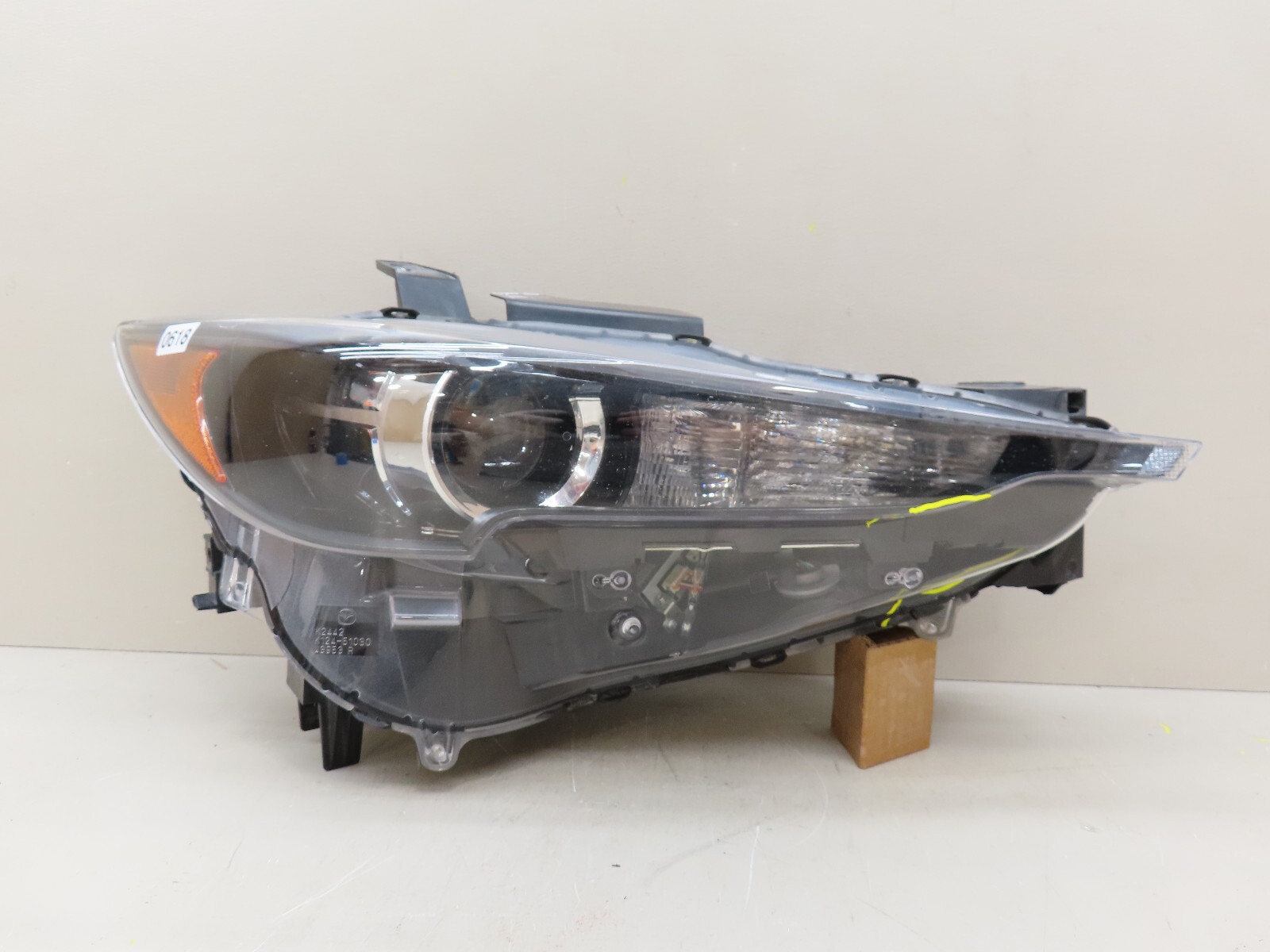 Má Phanh Trước Mazda Premacy OEM MS-5239