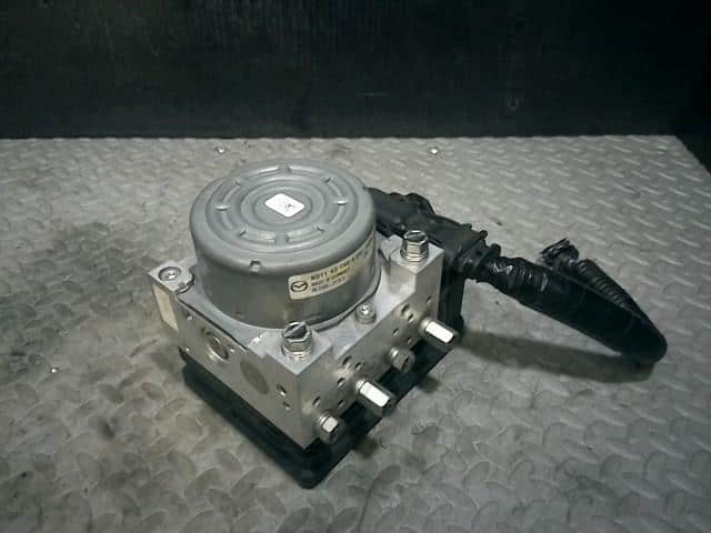 Cụm Bơm, Hộp Abs Mazda CX-5 Mã phụ tùng K0Y1437A0D