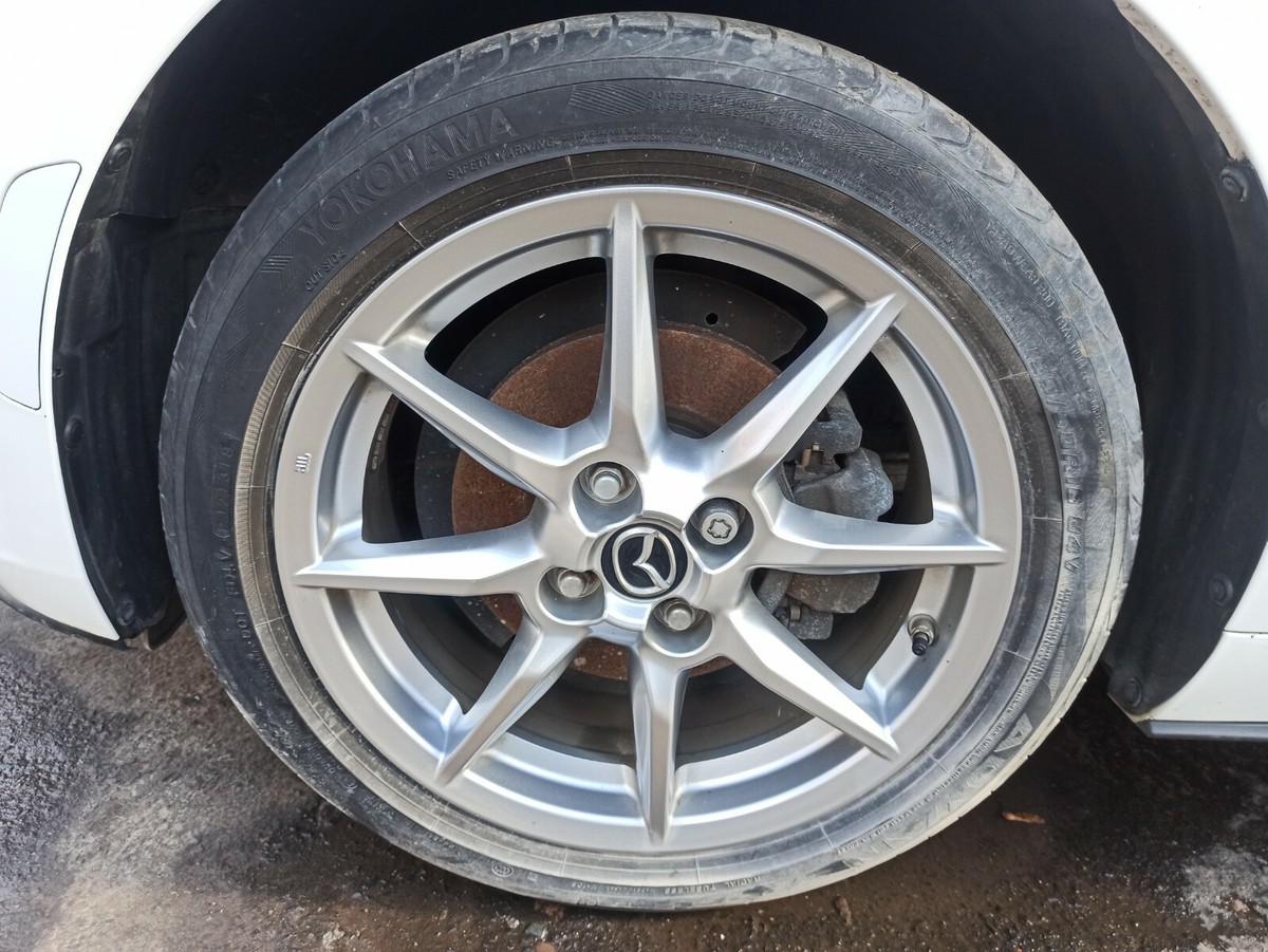 Láp Ngoài 36X22x52.2 Mazda Mazda 3 Mã phụ tùng MZ-1-048