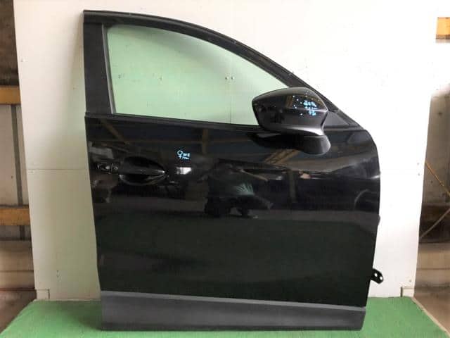 Cánh Cửa Trước Phải Mazda CX-5 Mã phụ tùng KDY35802XH