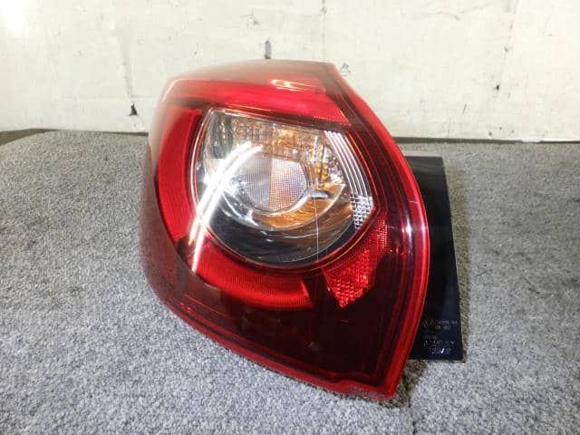Đèn Hậu Ngoài Trái - Có Led Mazda CX-5 Mã phụ tùng K07051160B