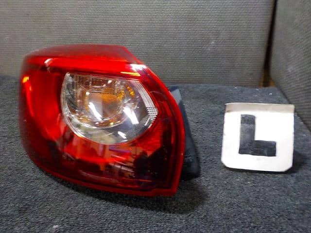 Đèn Hậu Ngoài Trái - Có Led Mazda CX-5 Mã phụ tùng K07051160B