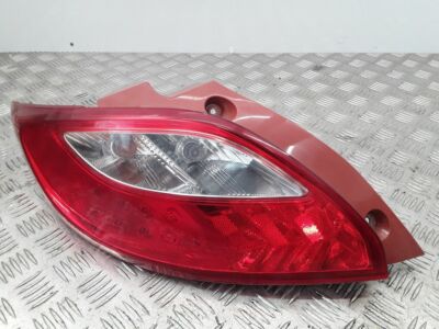 Đèn Hậu - L Mazda Mazda 2 Mã phụ tùng D65151160M
