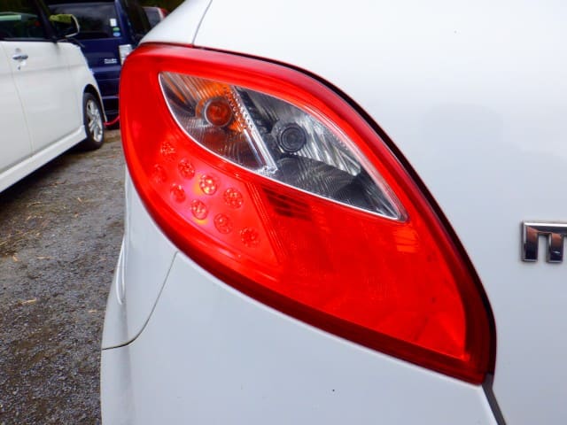 Đèn Hậu - L Mazda Mazda 2 OEM D65151160L