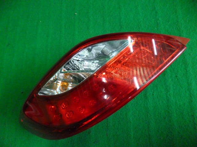 Đèn Hậu - L Mazda Mazda 2 OEM D65151160L