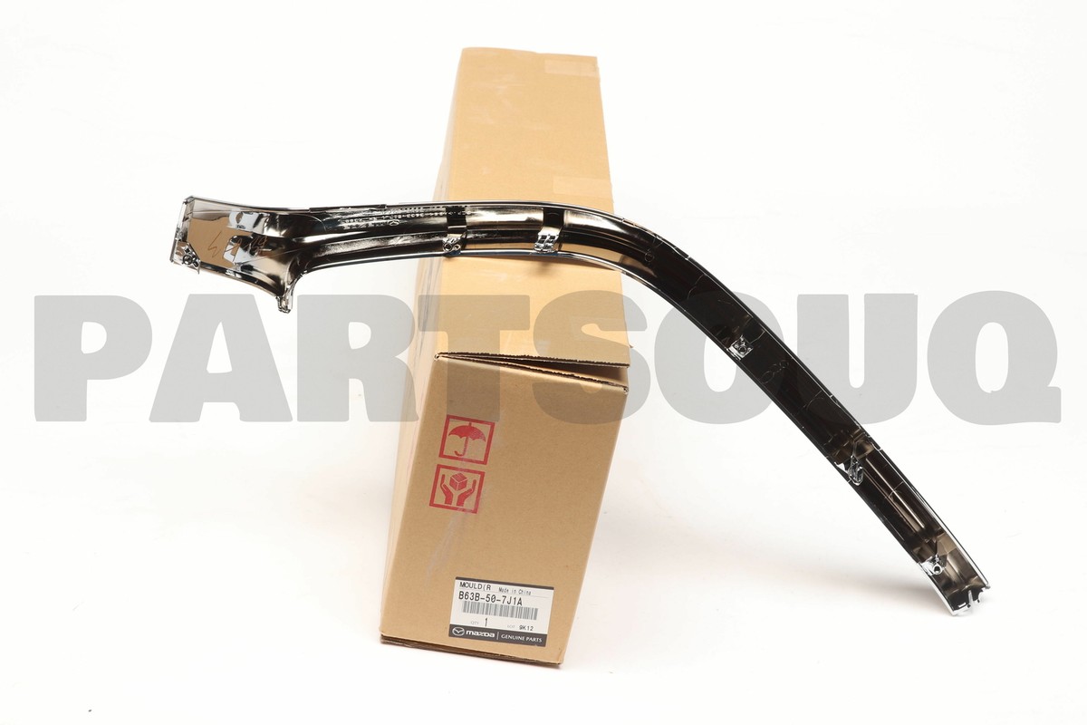 Nẹp Mạ Ca Lăng Phải Mazda Mazda 3 Mã phụ tùng BJS7507J1