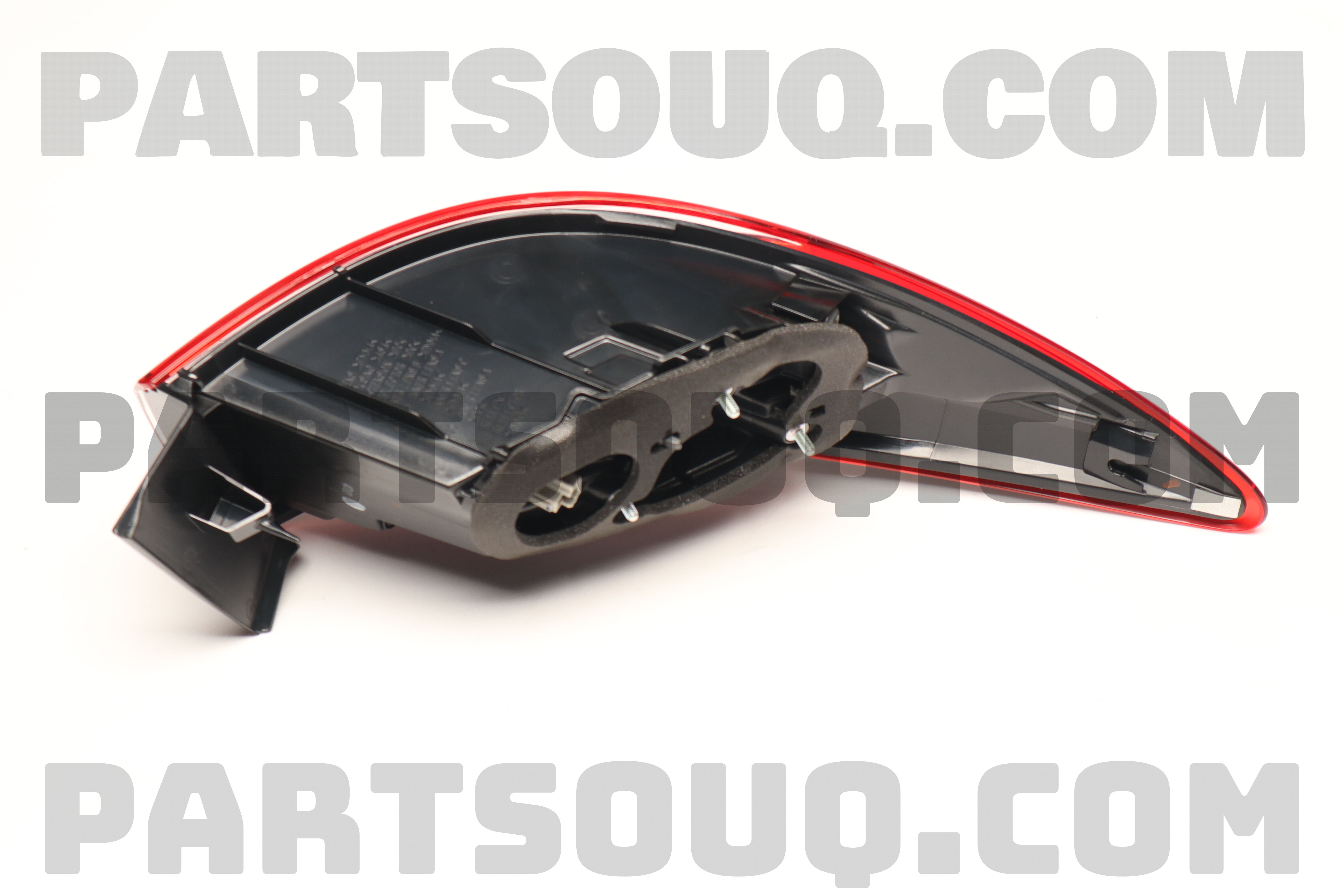 Đèn Hậu Miếng Ngoài Phải Mazda Mazda 6 Mã phụ tùng GHK151150B