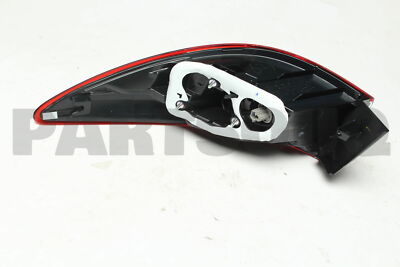 Đèn Hậu Miếng Ngoài Trái Mazda Mazda 6 Mã phụ tùng GHK151160B