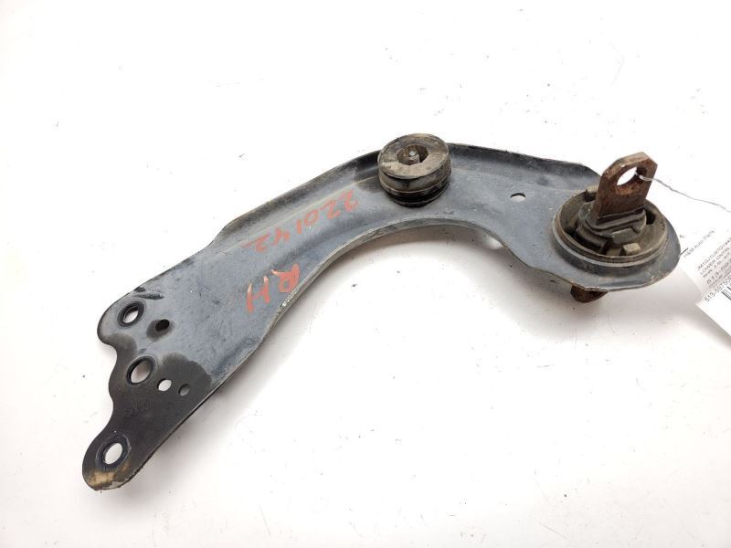 Càng Cong Liên Kết Giá Đỡ May Ơ Sau Phải Mazda Mazda 6 Mã phụ tùng GHP928200A