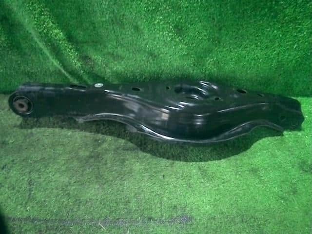 Càng A Dưới Sau Trái Mazda Mazda 6 Mã phụ tùng GHP928350