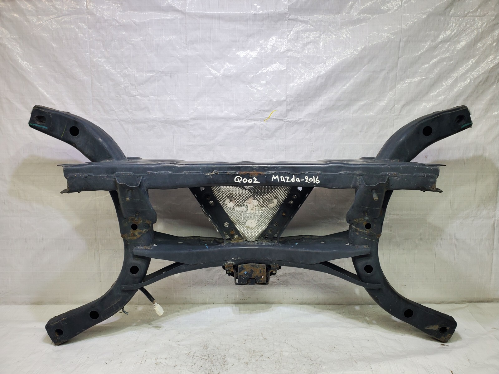 Giá Đỡ Cầu Sau Mazda Mazda 6 Mã phụ tùng GHP92880XB