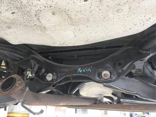 Giá Đỡ Cầu Sau Mazda Mazda 6 Mã phụ tùng GHP92880XB