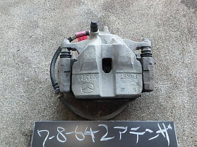 Cụm Xương Phanh Trước Phải Mazda Mazda 6 Mã phụ tùng GHY93398Z