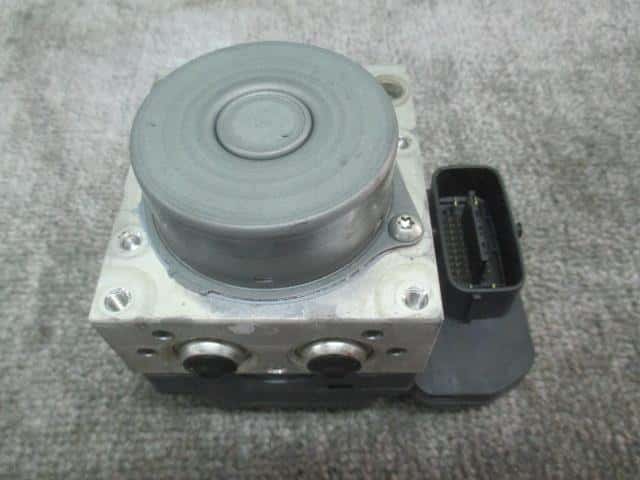 Cụm Điều Khiển Abs Mazda Mazda 6 Mã phụ tùng G4YA437A0B