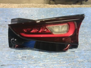 Đèn Hậu Miếng Trong Phải Có Led Mazda CX-5 Mã phụ tùng KA0G513F0C